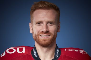 Evan COWLEY
