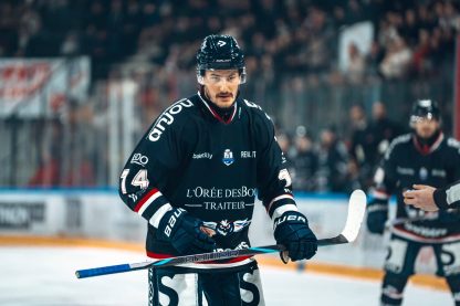 MAILLOT OFFICIEL 24/25  - PORTÉ PAR THOMAS SUIRE #74